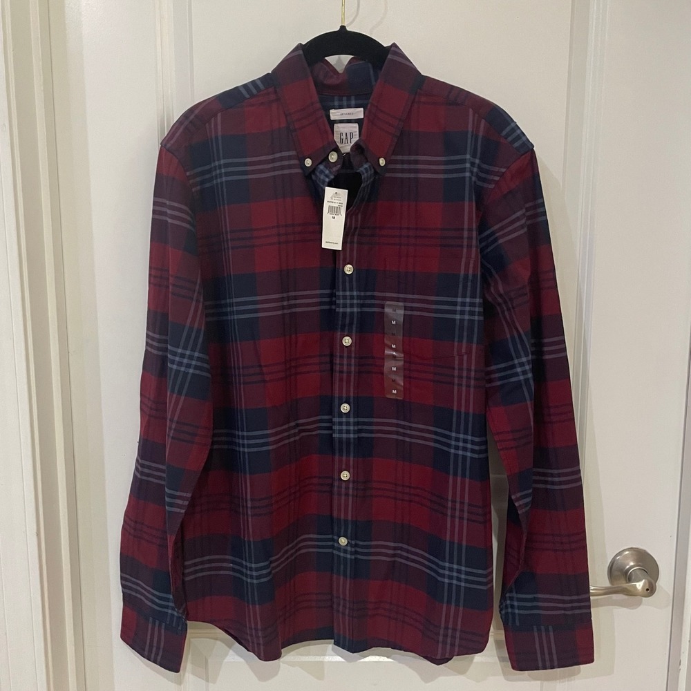 Gap Factory Mens Untucked Fit Plaid Button Down Shirt Maroon Navy Blue M NEW